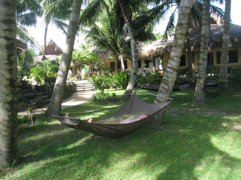 Aqua-Landia Resort Dauin Exterior photo